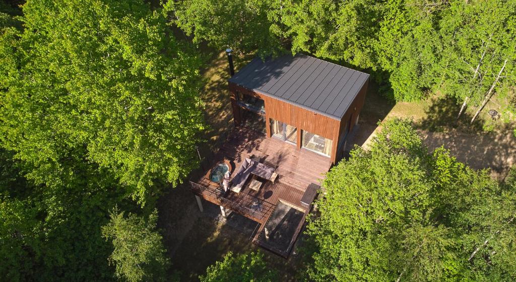 Ramiau - su gamta — A Secluded Lithuanian Design Cabin