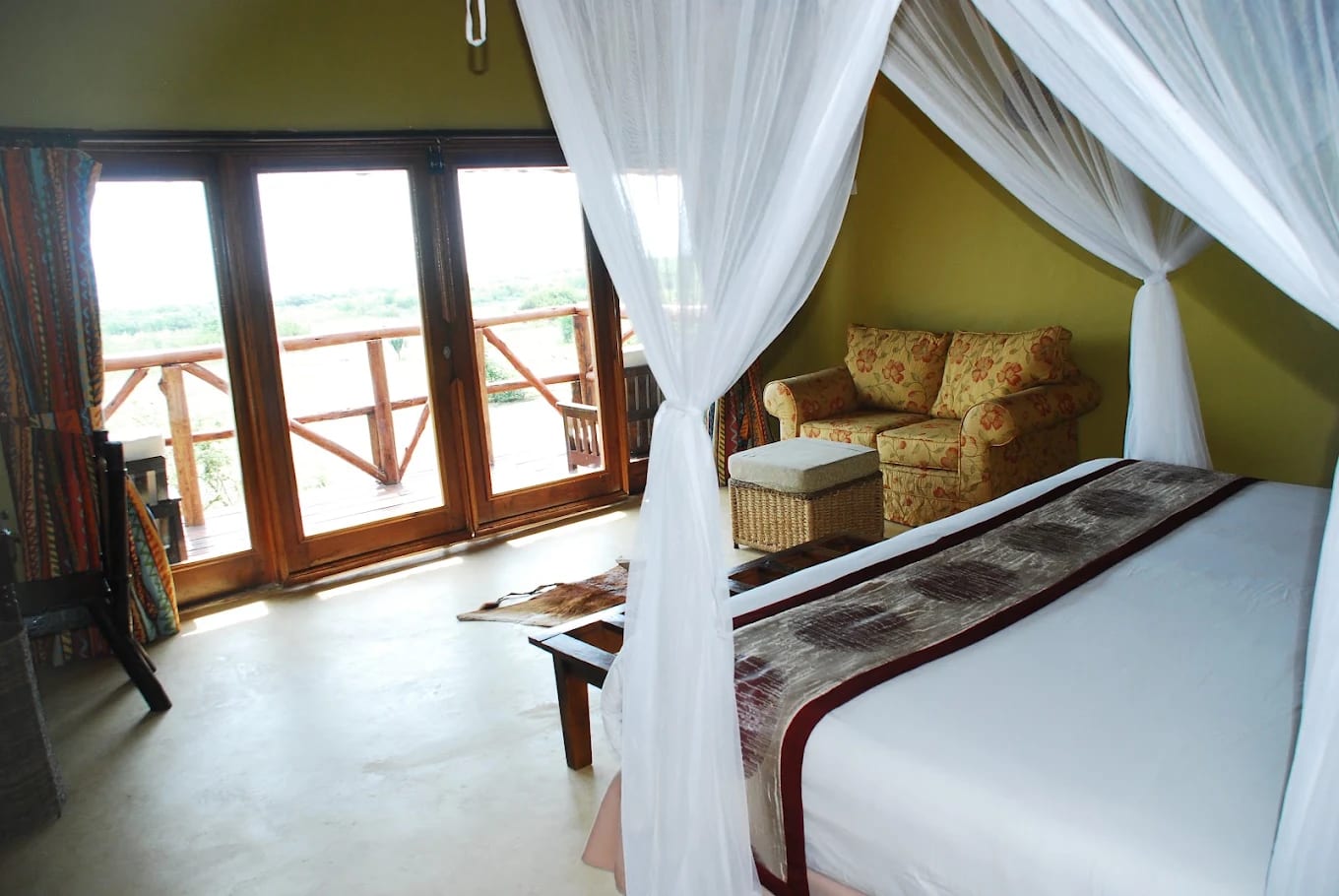 sneak picture of inside the rooms