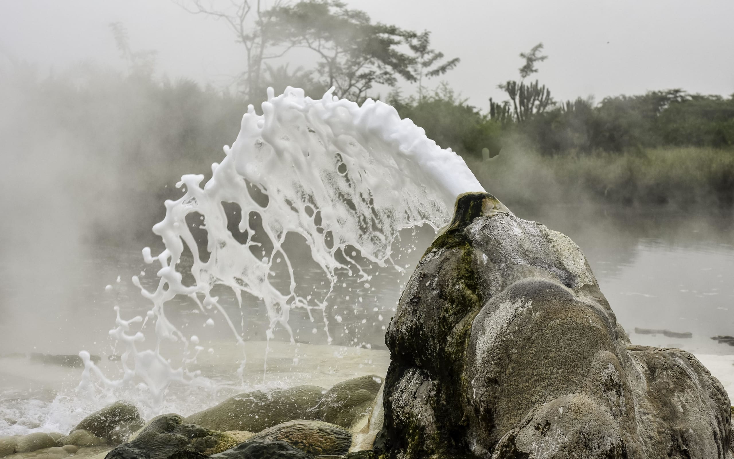 sempaya hotsprings in semuliki national park