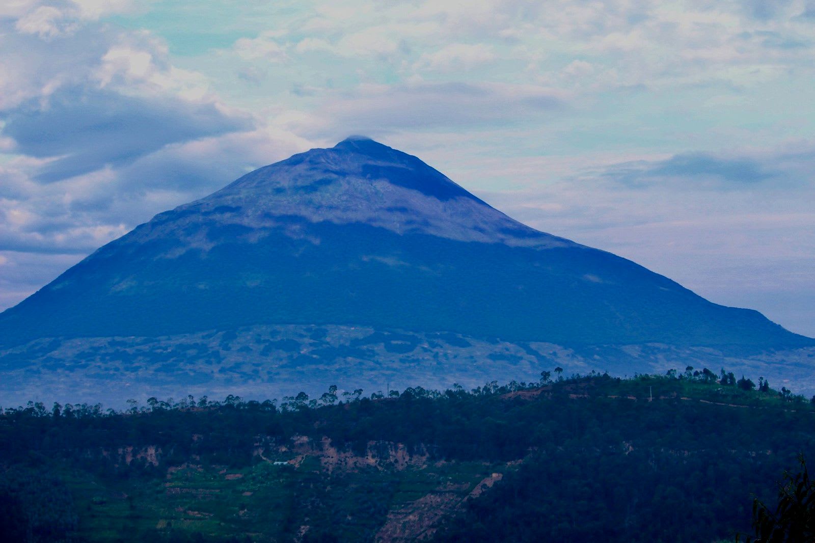 Muhabura2