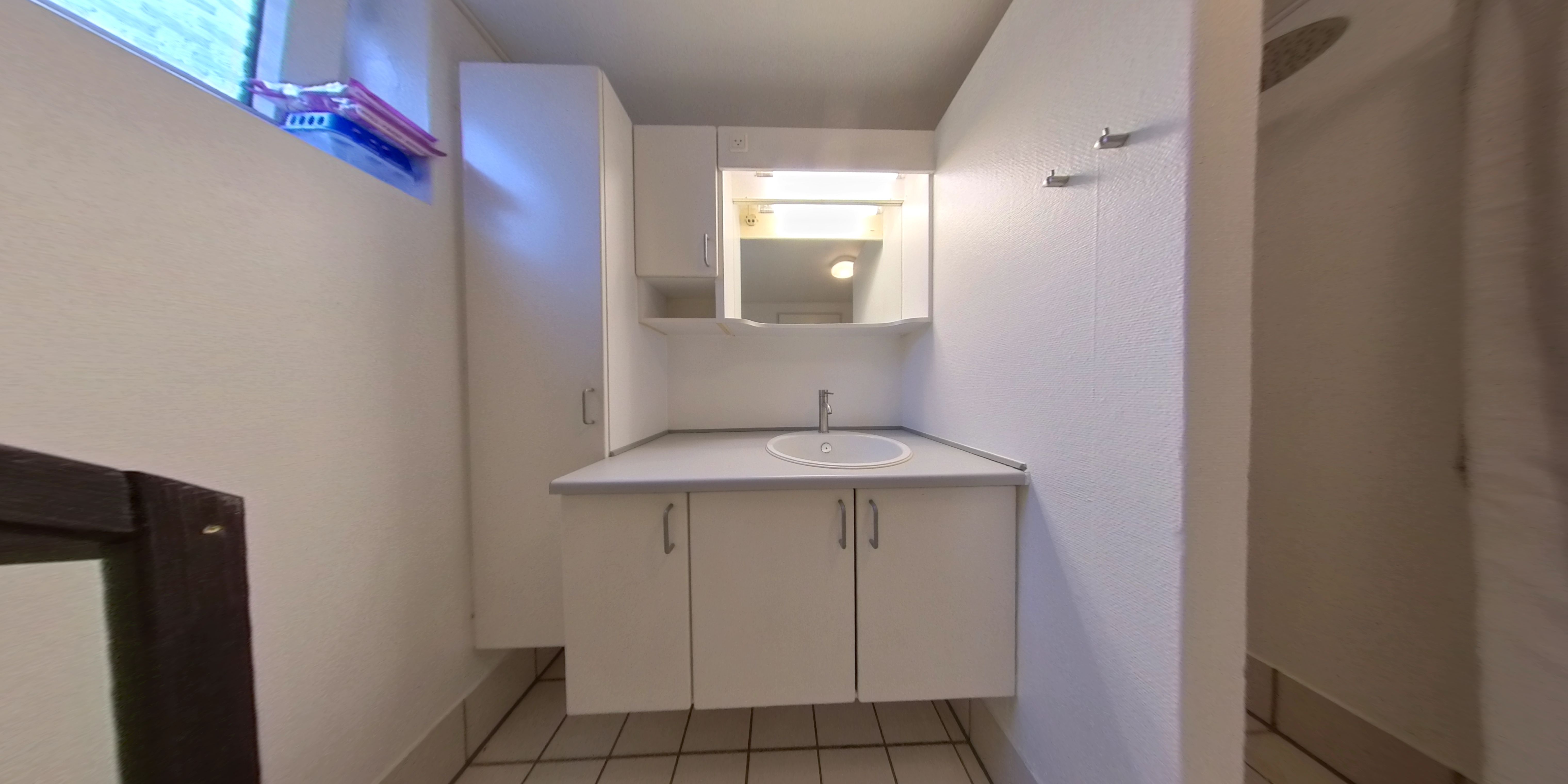 Dejlig stor 3-værelses lejlighed med privat have i Tinglev - Image 7