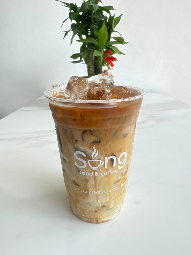 កាហ្វេទឹកដោះគោទឹកកក