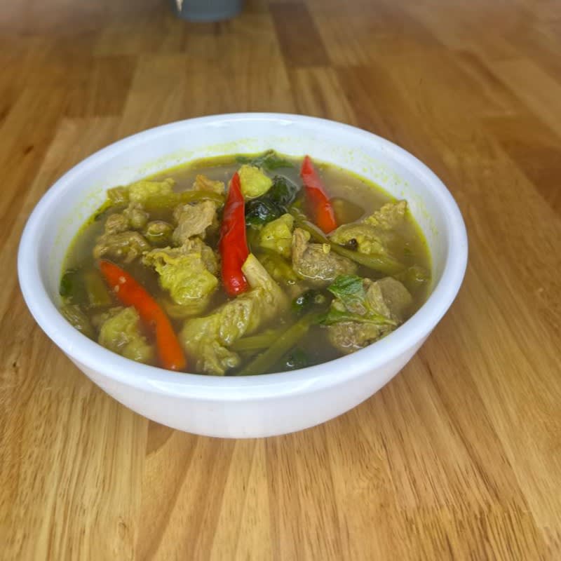 សម្លរម្ជូរសាច់គោ