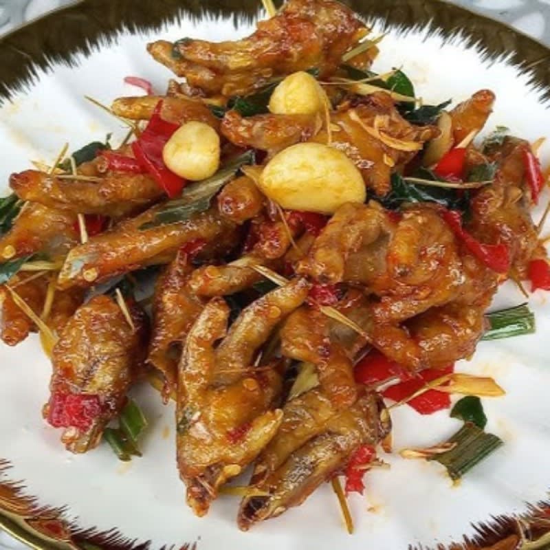 ជើងមាន់លីញអំបិលម្ទេស