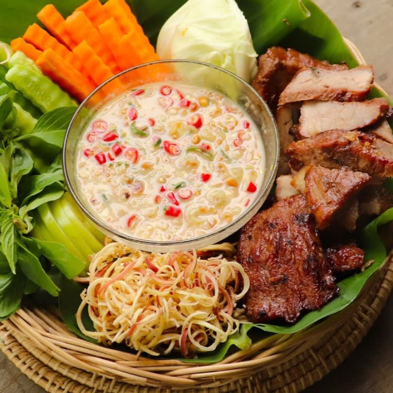 សាច់គោអាំងទឹកប្រហុក