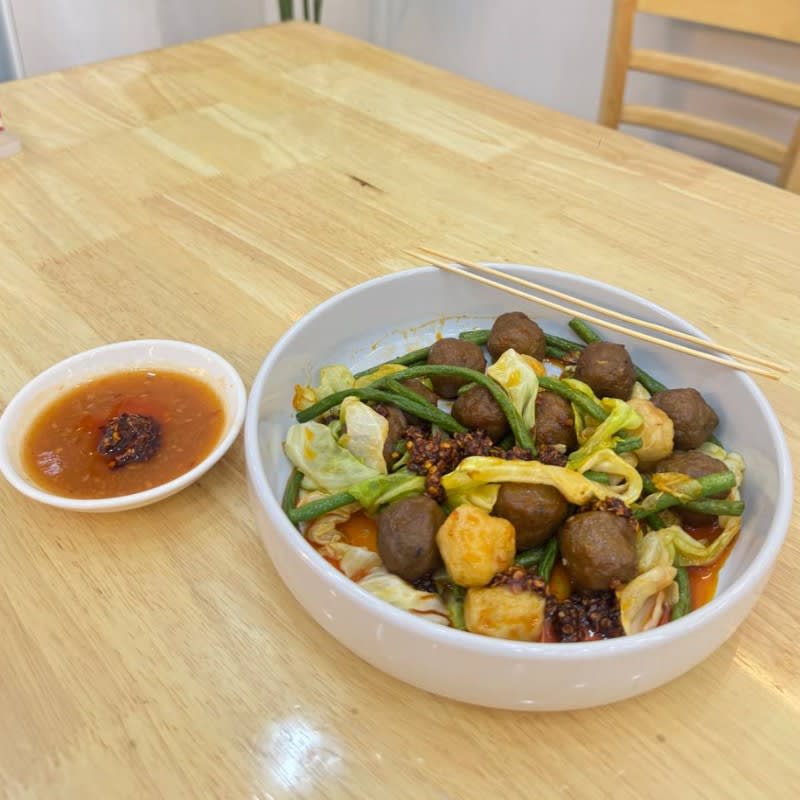 ប្រហិតបន្លែគ្រប់មុខ
