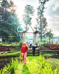 WISATA DESA WATU LEDHEK