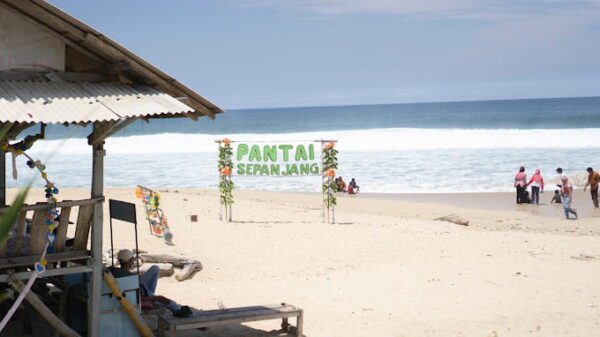 Pantai Sepanjang