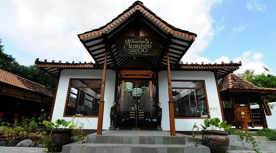 Museum Factory Dan Kedai Chocolate Monggo