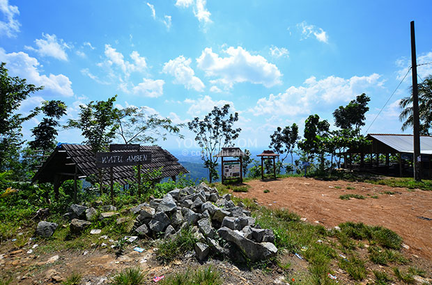 Wisata Watu Amben
