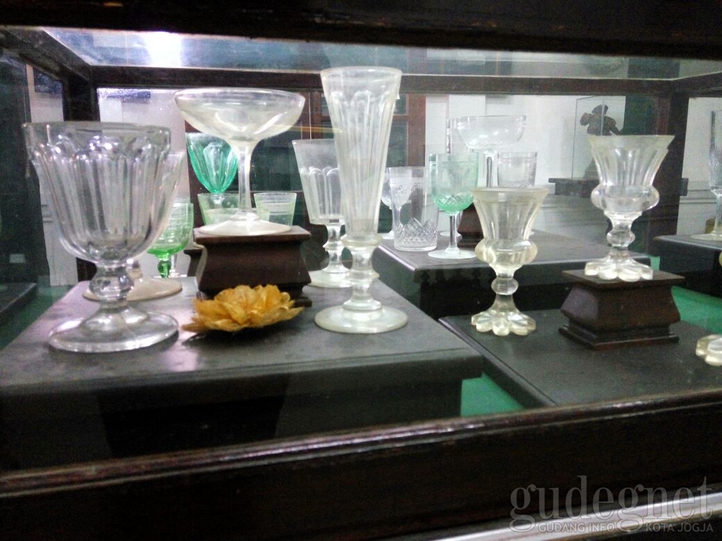 Museum Kristal dan Cinderamata Keraton Yogyakarta