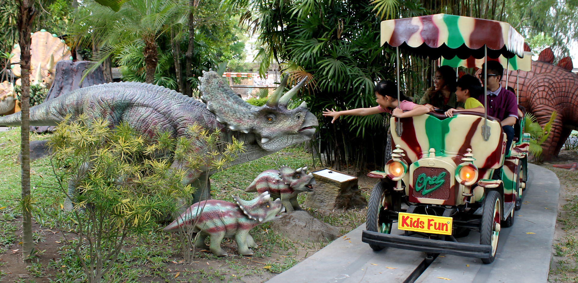 Kids Fun Jurrasic Park