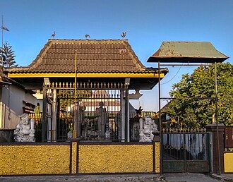 Museum Padepokan Sumber Karahajon