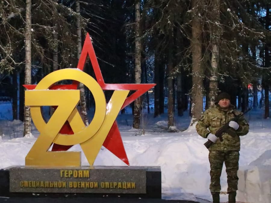 Мемориал памяти погибшим бойцам СВО установили в Усть-Илимске по инициативе горожан - Ogirk.ru