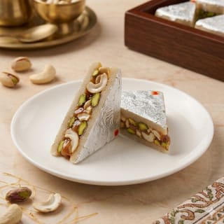 Kaju Sandwich