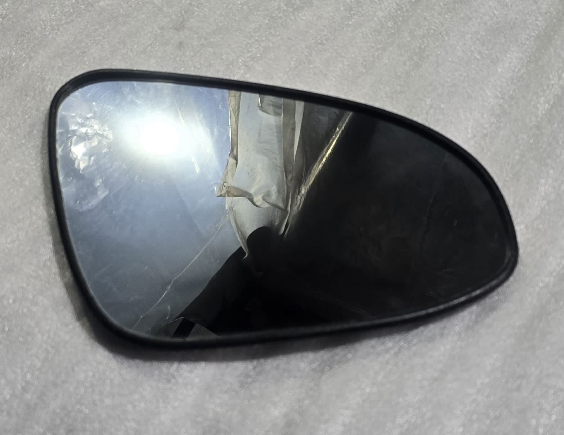 RIGHT SIDE GLASS thumbnail