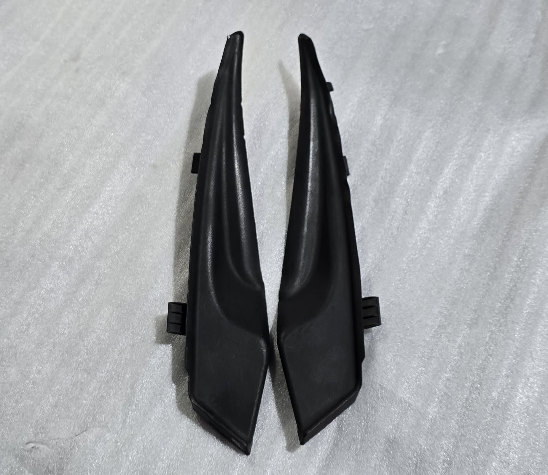 Corolla screen corner (corolla 2015-26)