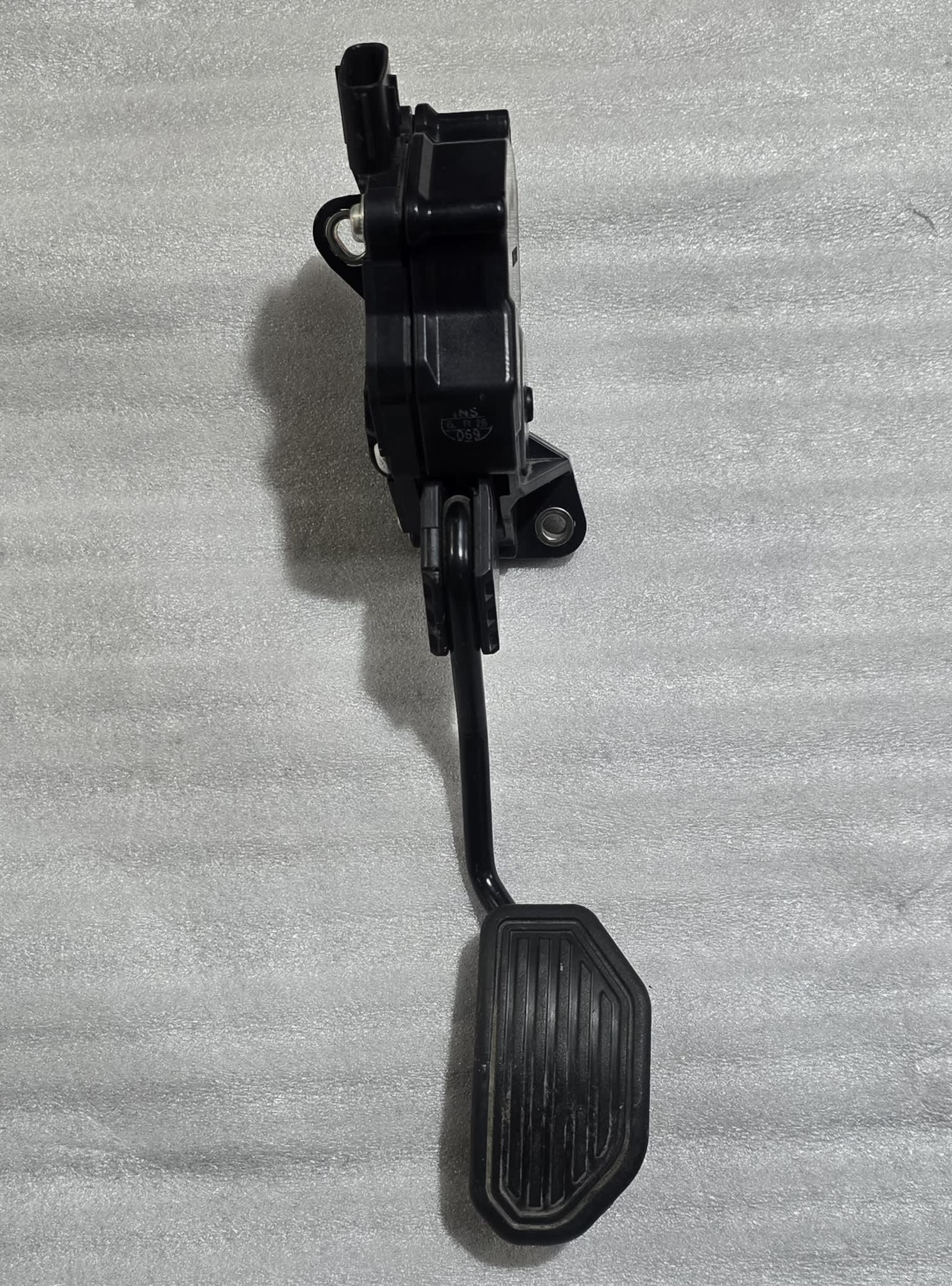 Accelerator Pedal (corolla 2015-26)