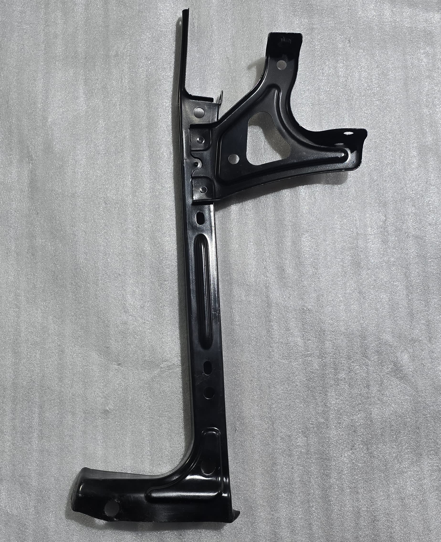 Hood Latch Support (corolla 2015-17)