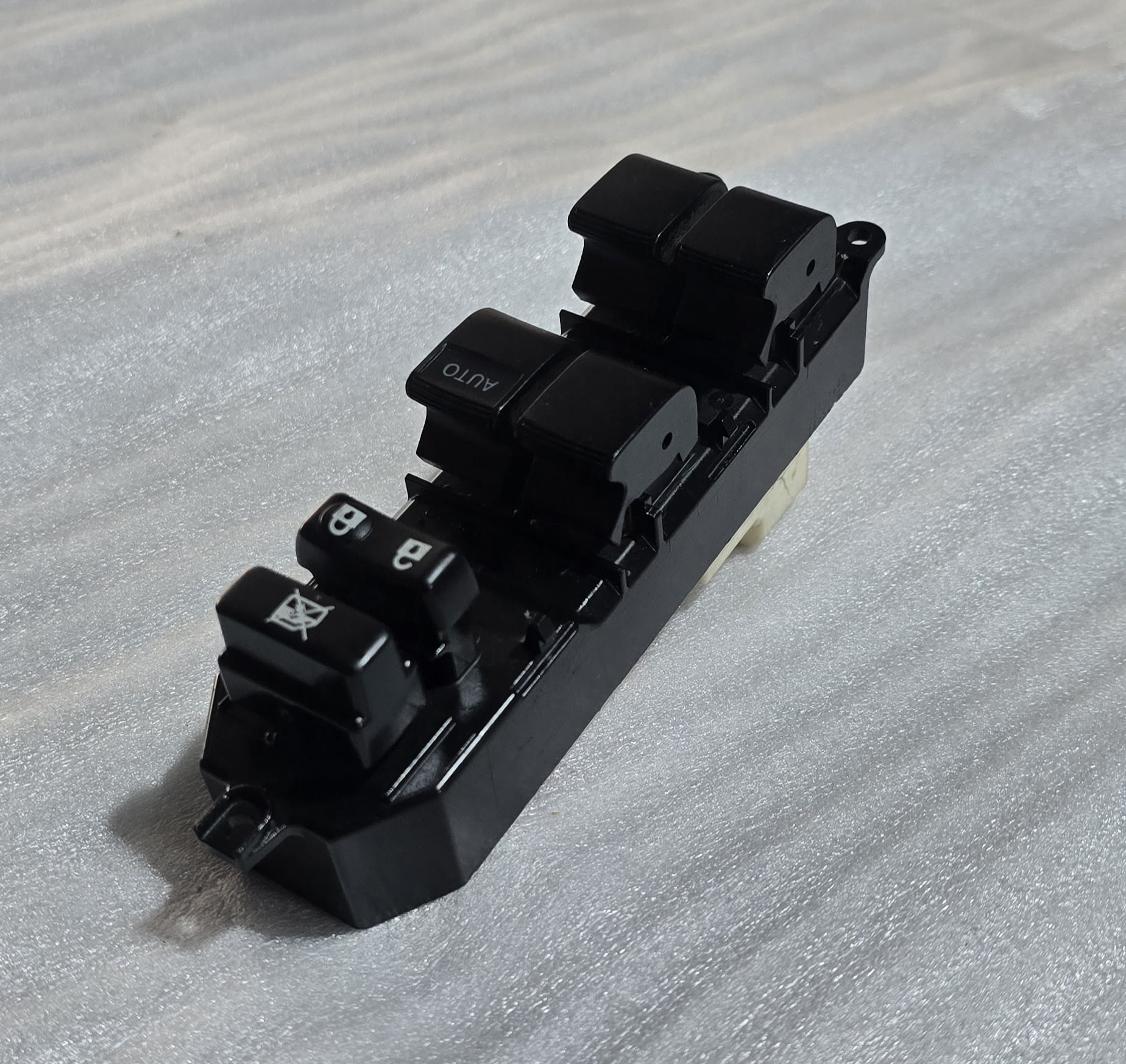 MASTER SWITCH variant