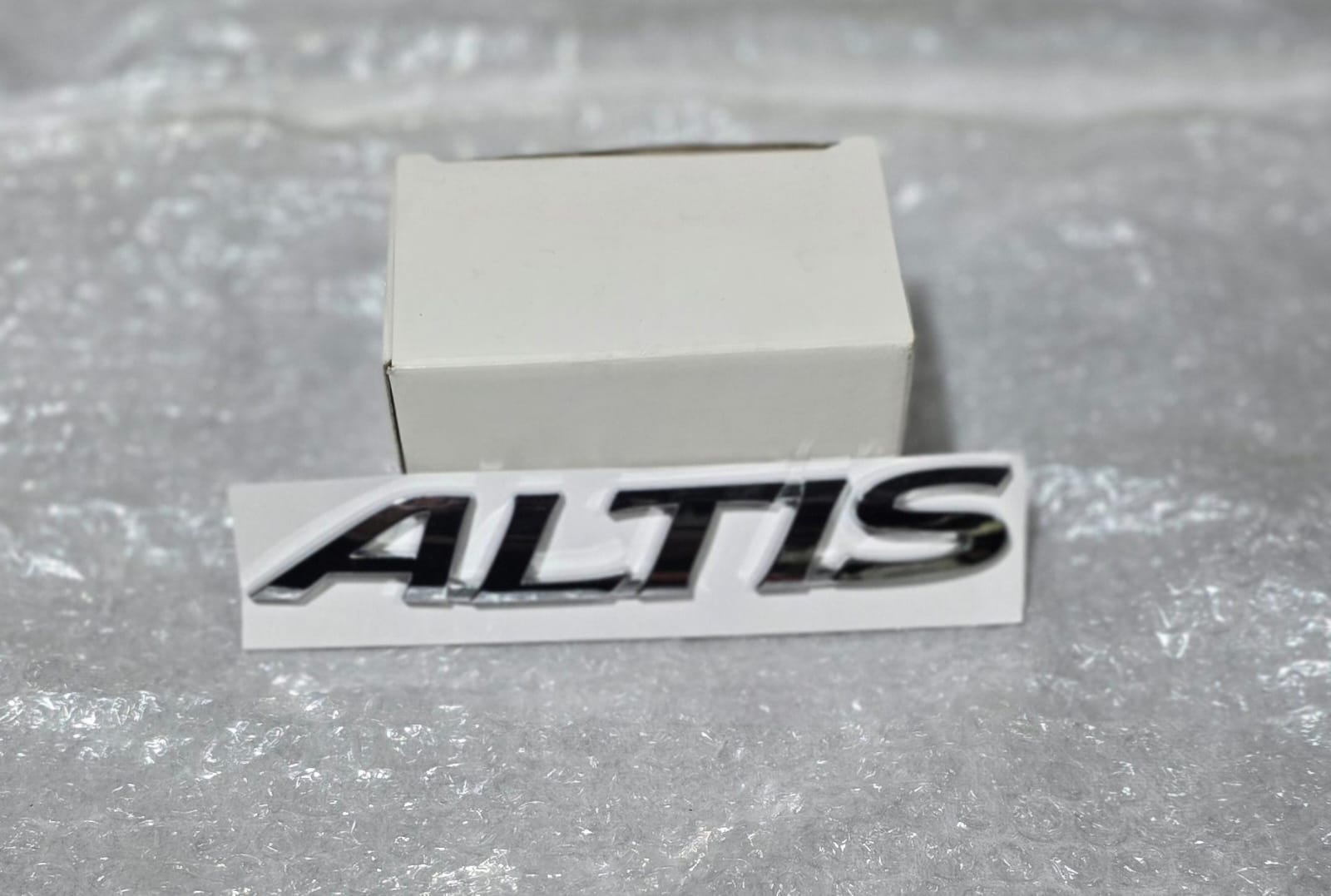 Altis Mono
