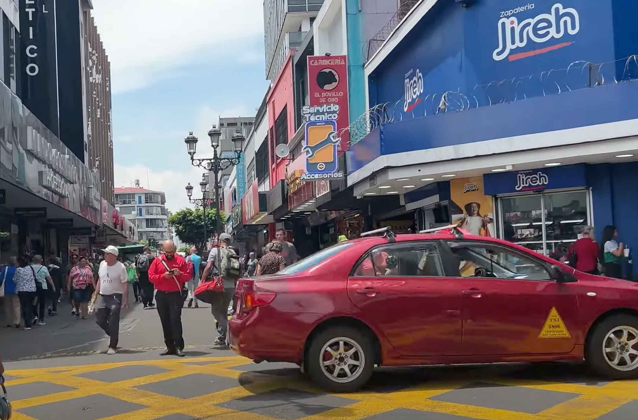 rue-animee-san-jose-costa-rica.jpg