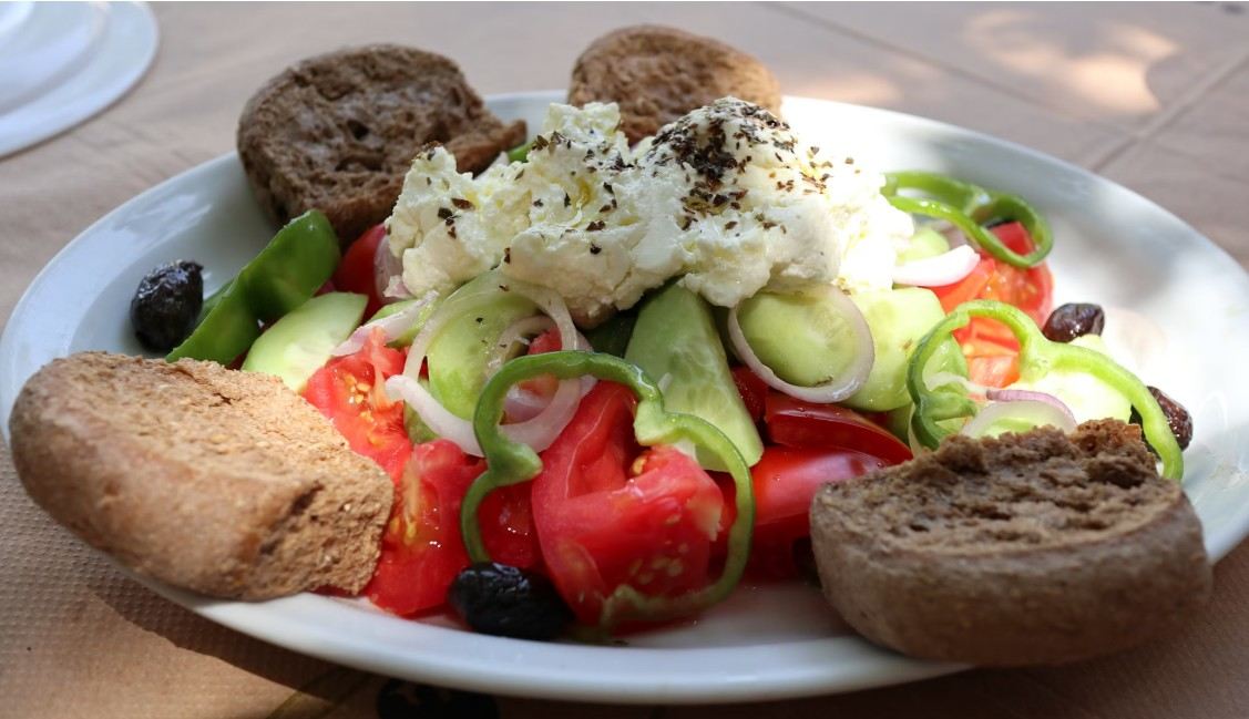 Greek salad.jpg