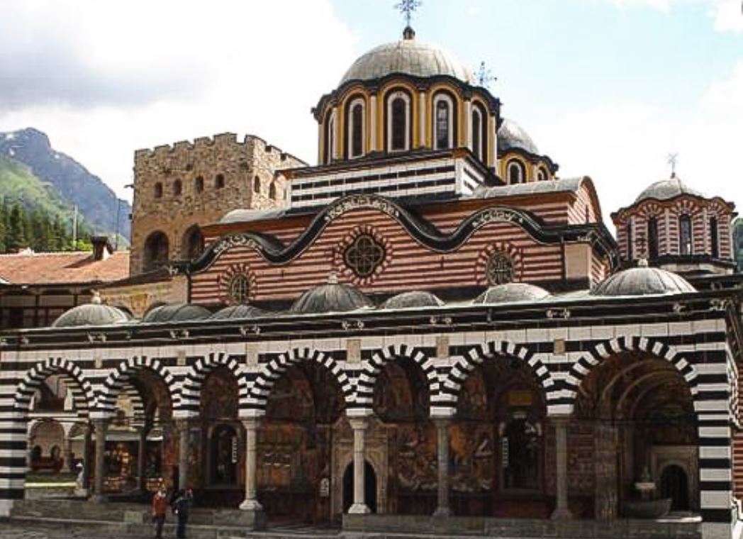 a building in bulgaria.JPG