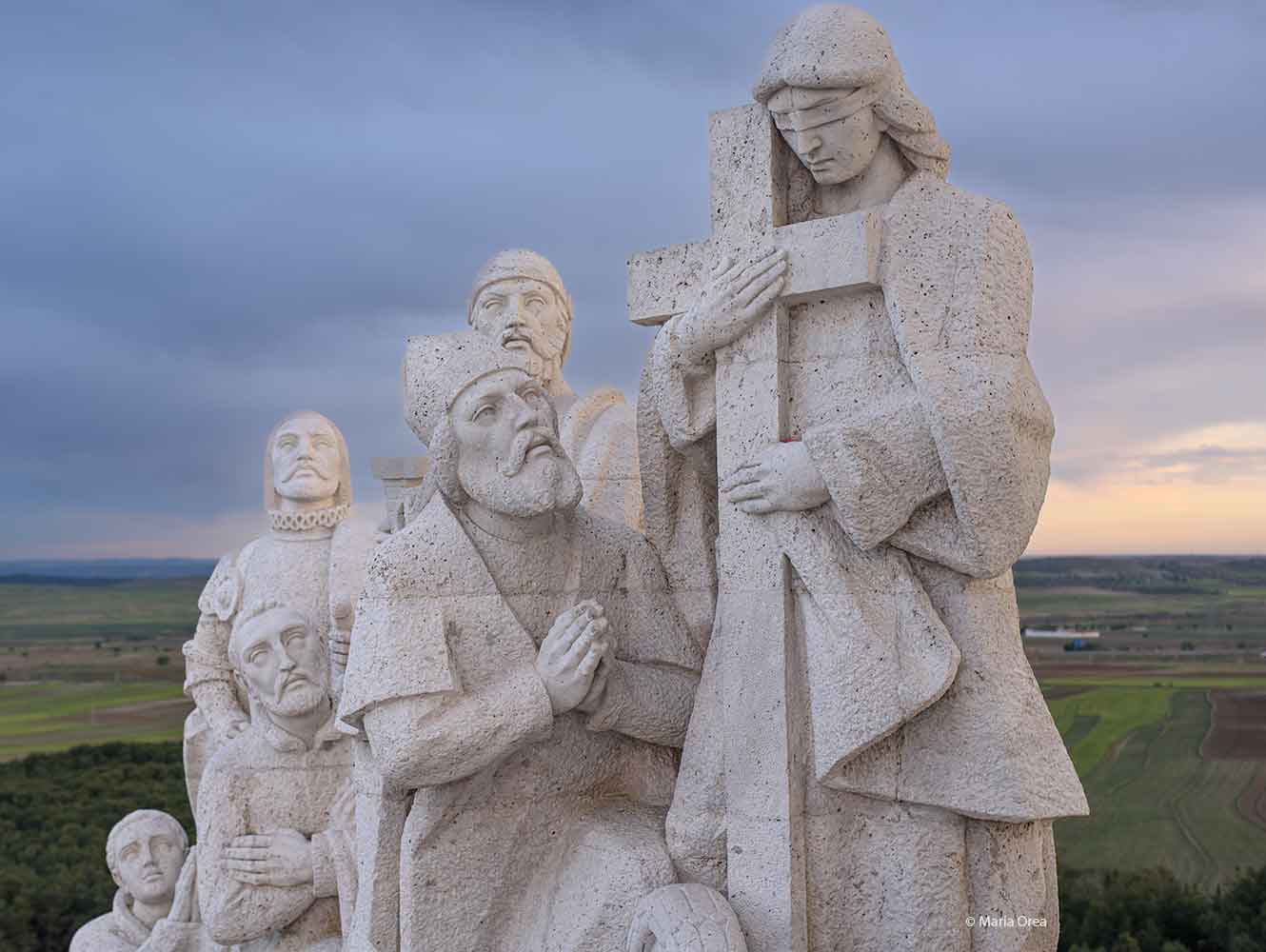 statue-cerro-de-los-angeles.jpg