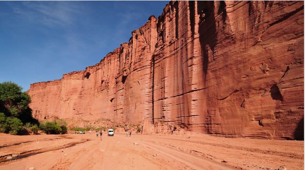 nationalpark-talampaya-roter-canyon.jpg