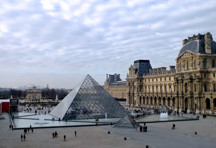 Louvre.jpg