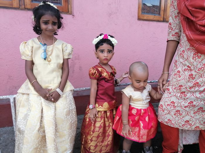 Niñas vestidas de Onam.jpg