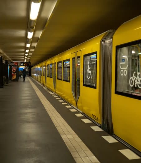 Untergrundbahn Berlin.jpg