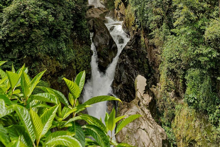 sud-america-pailon-del-diablo-bagni-acqua-ecuador.jpg