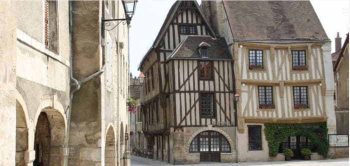 Troyes