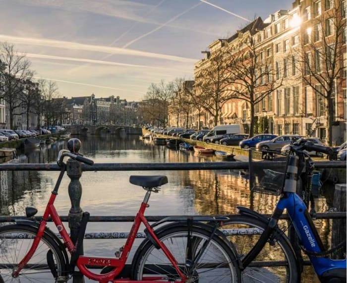 Bicicleta en Ámsterdam.jpg