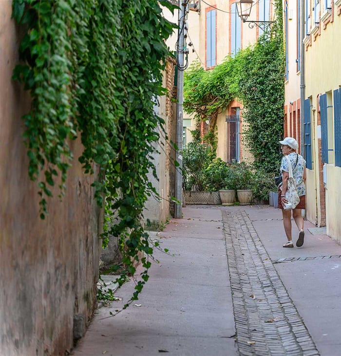 toulouse-alleyway.jpg