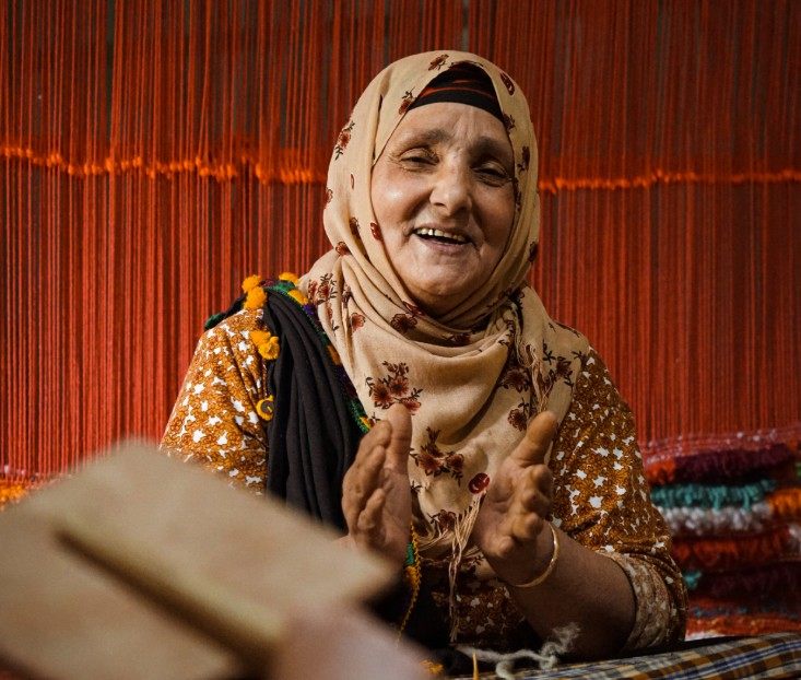 Anciana marroquí sonriente.jpg