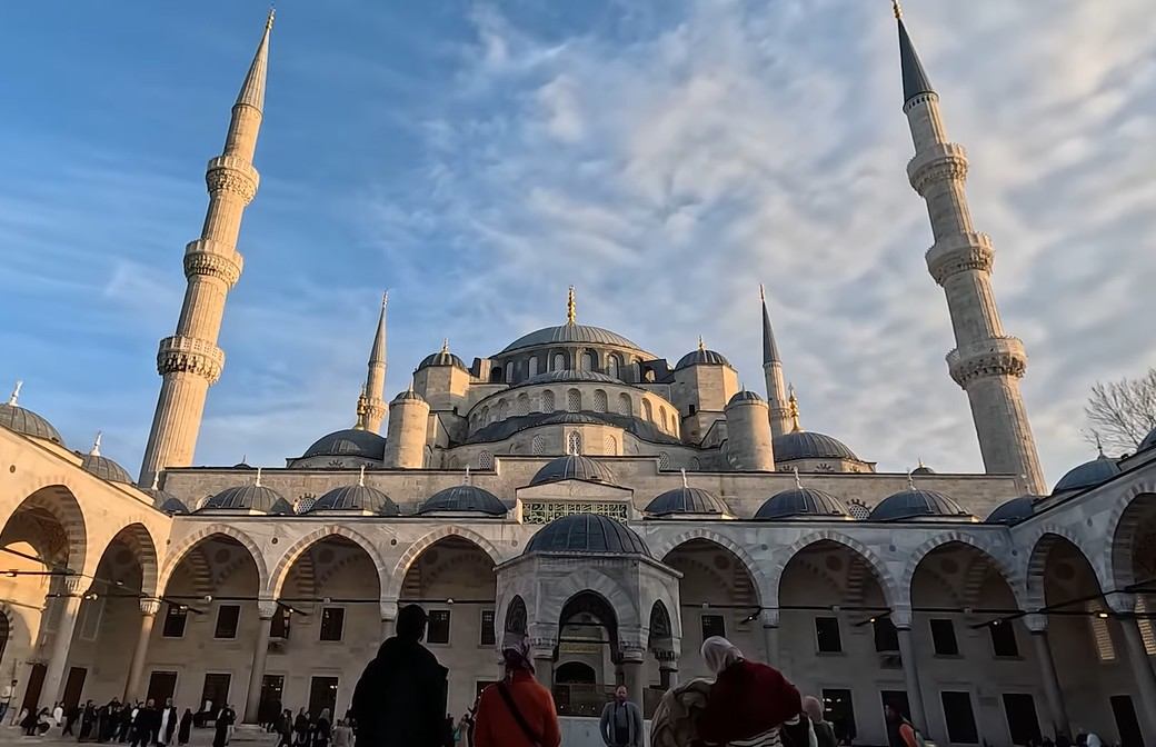Istanbul Blue Mosque.jpg