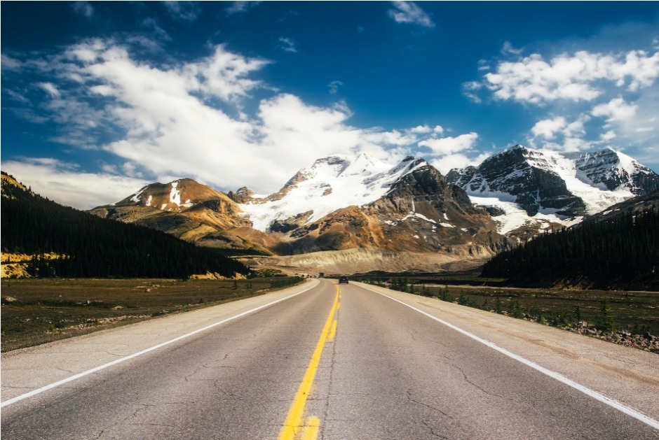 road-around-the-mountaine-in-queenstown.jpeg