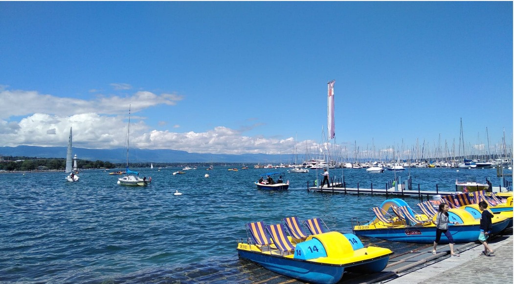 activités nautiques sur le lac Léman.jpeg