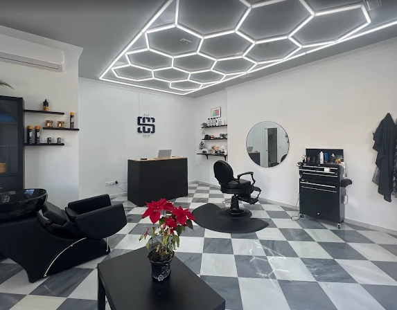 Conoce Nuestro Local en Chipiona – Barbería y Peluquería de Confianza