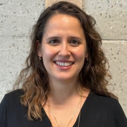 Picture of Candice Etienney