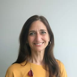 Picture of Elena Bou
