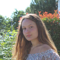 Picture of Lou-Anne Ricciardi