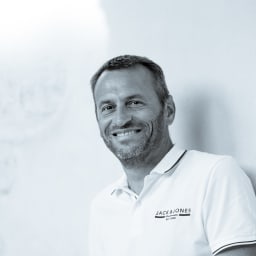 Jérôme VAN DEN BROECK