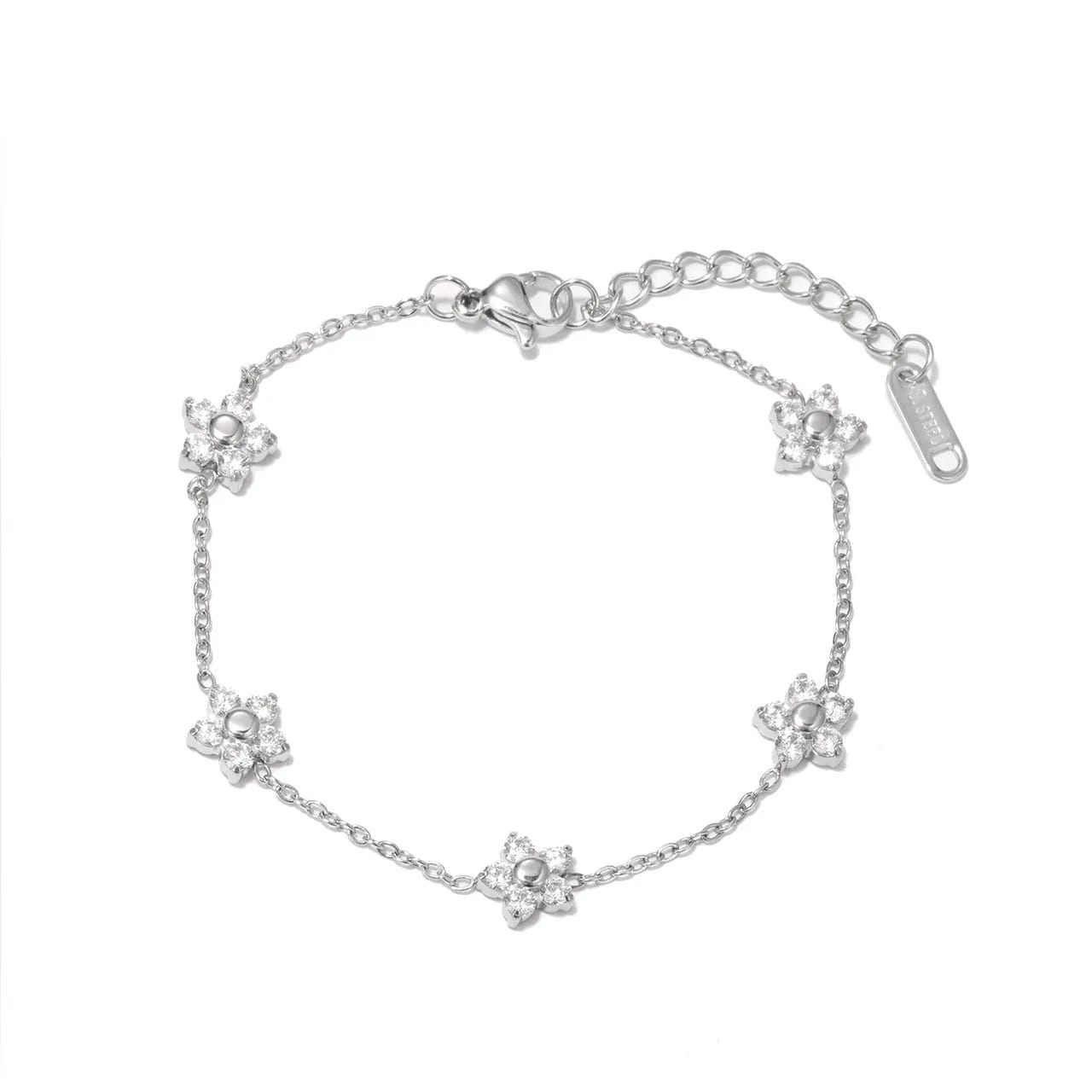 5 Tips for Cleaning and Caring for Your Silver Jewelry — Vintage Jewelry Magazine by QC jewelry