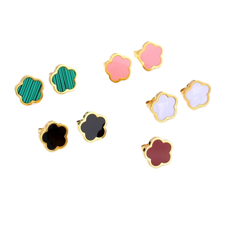 2026 QC Schmuck Amerikanische Französische Mode Trendy Süße Frische Kleine Blume Damen Licht Luxus 18 Karat vergoldet Edelstahl Muschel Ohrstecker - Black - Damen Stud