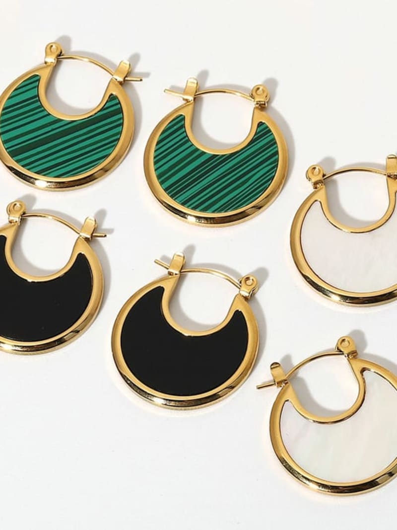 2026 QC bijoux en acier inoxydable 18K PVD plaqué or émail Malachite nacre coquille lune boucles d'oreilles femmes - Noir - Femme Hoop - Image 2