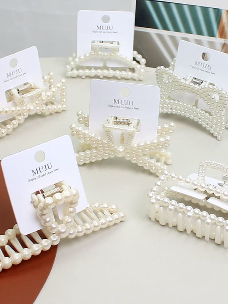 2026 QC Jewelry Mermaid Retro Hair Claw Clip Korean Ins Pearl Hair Clip Temperament Shark Pan Hair Large Clamps Claw Clip - 1#Beige1 - Women Hair Accessories - Image 2